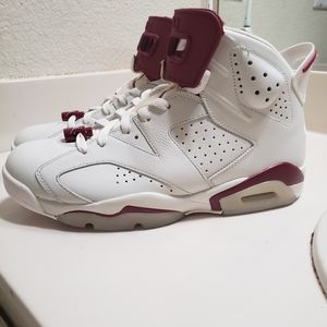 Nike air jordan 6 retro maroon